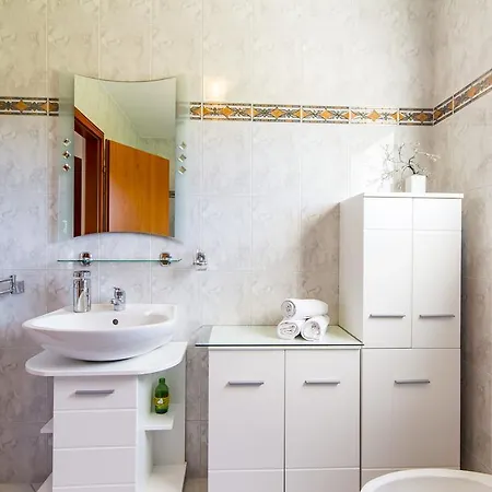 Alba Apartament *