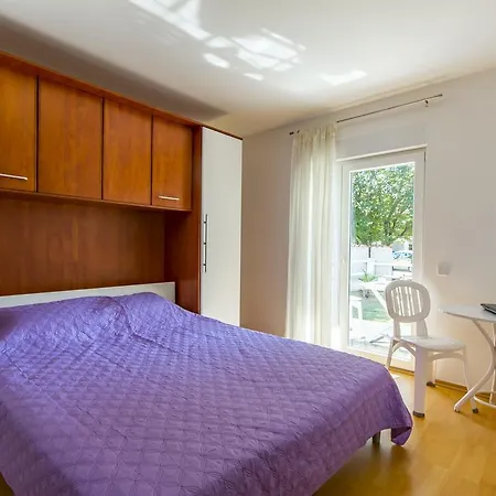 Alba Lejlighed Fažana