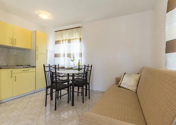 Apartment Alba *