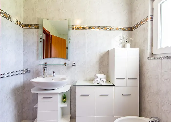 Alba Apartment *